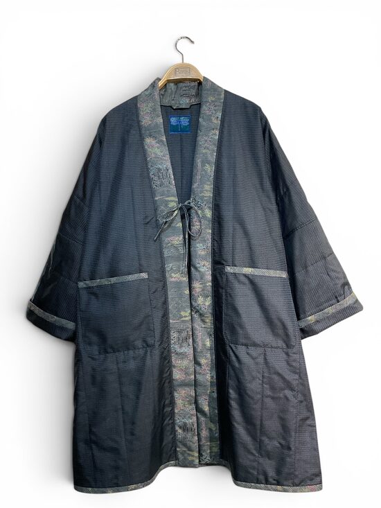 Bergs Prive kimono zīda mētelis